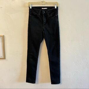 Levi’s Black Slimming Skinny Jeans Size 27